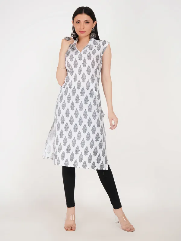 White_Cotton_Relaxed_Fit_Block_Print_Sleeveless_Kurta_For_Women