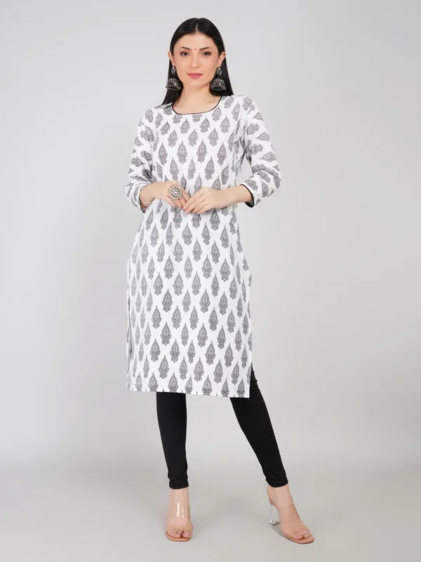 White_Cotton_Straight_Fit_Printed_Kurta_For_Women
