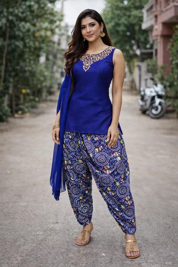 Blue_Cotton_Printed_Patiala_Pants_For_Women