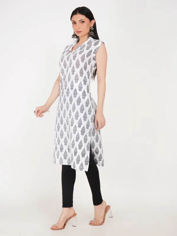 White_Cotton_Relaxed_Fit_Block_Print_Sleeveless_Kurta_For_Women