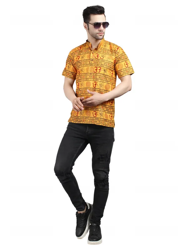 Yellow_Cotton_Regular_Fit_Om_Print_Short_Kurta_For_Men