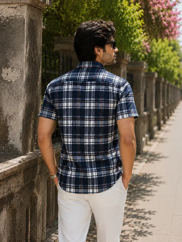 Navy_Blue_Checked_Short_Sleeve_Cotton_Shirt_For_Men