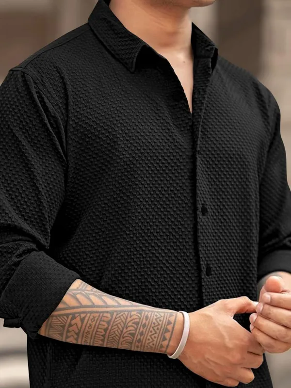 Men_Solid_Casual_Black_Shirt