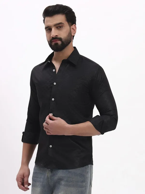 Men_Checkered_Formal_Black_Shirt