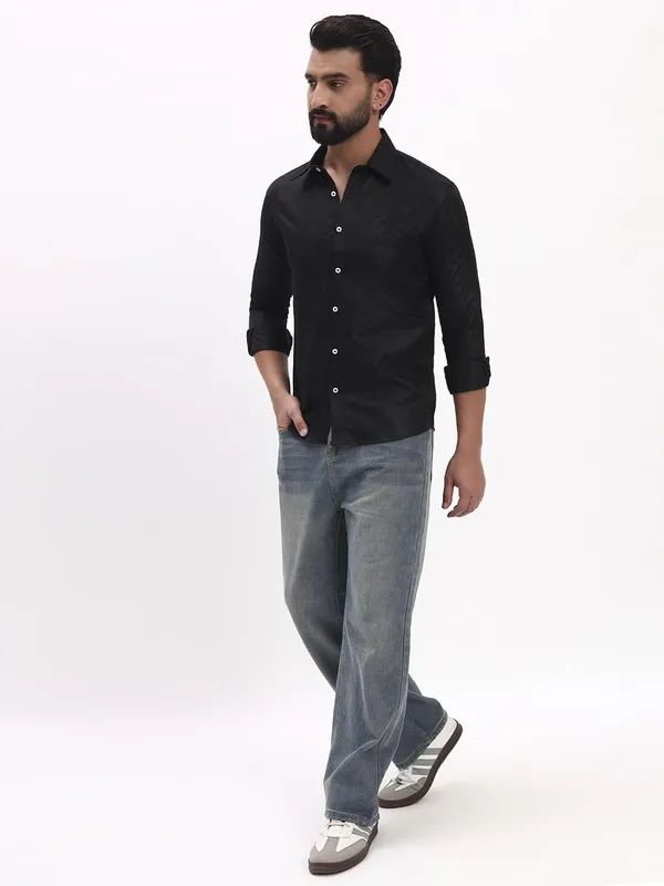 Men_Checkered_Formal_Black_Shirt