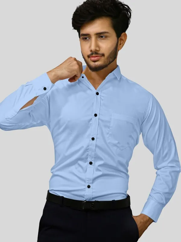 Men_Solid_Casual_Light_Blue_Shirt