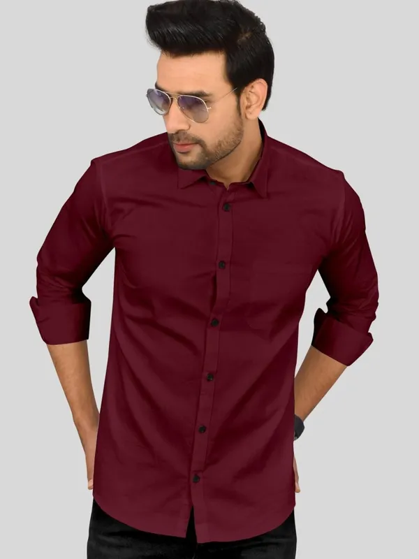 Men_Solid_Casual_Maroon_Shirt