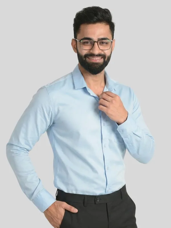 Men_Solid_Casual_Light_Blue_Shirt