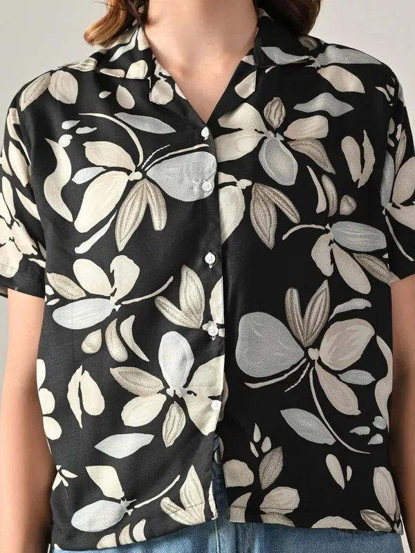 Women_Printed_Beach_Wear_Black_Shirt