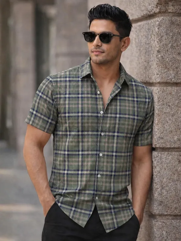 Men_Checkered_Casual_Dark_Green_Shirt