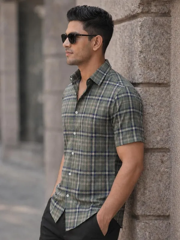 Men_Checkered_Casual_Dark_Green_Shirt