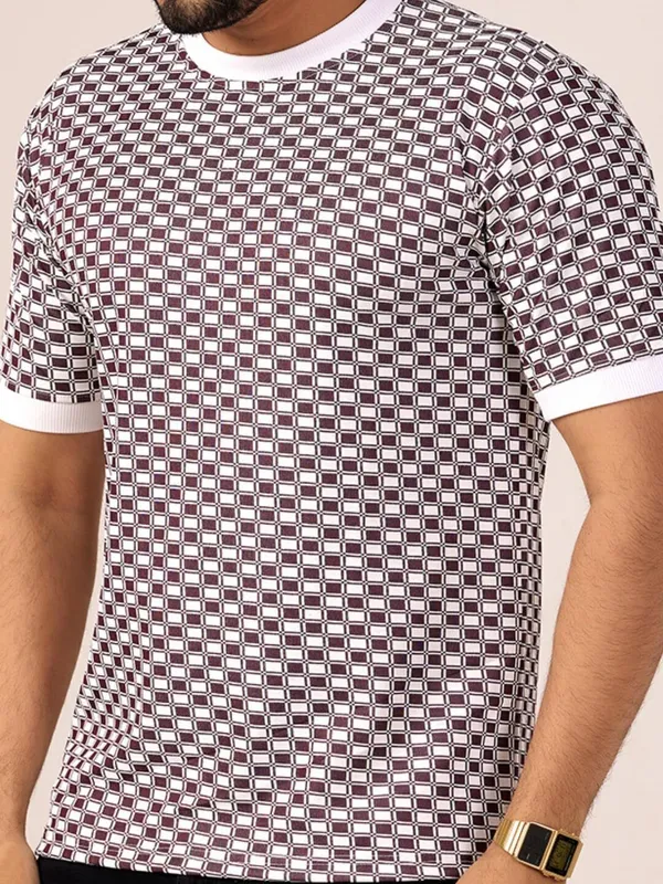 Checkered_Men_Round_Neck_Brown_T-Shirt