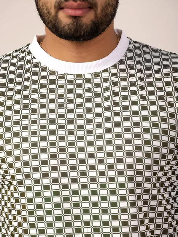 Checkered_Men_Round_Neck_Black,_White_T-Shirt