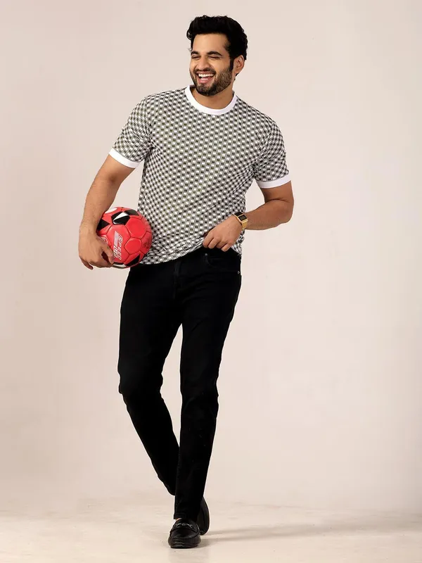 Checkered_Men_Round_Neck_Black,_White_T-Shirt