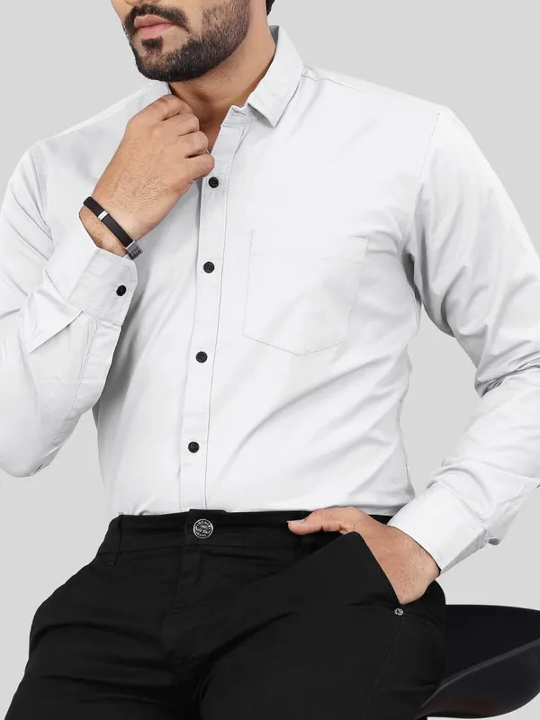 Men_Solid_Casual_White_Shirt