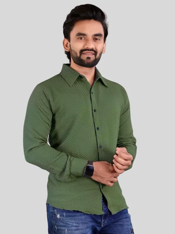 Men_Solid_Casual_Green_Shirt