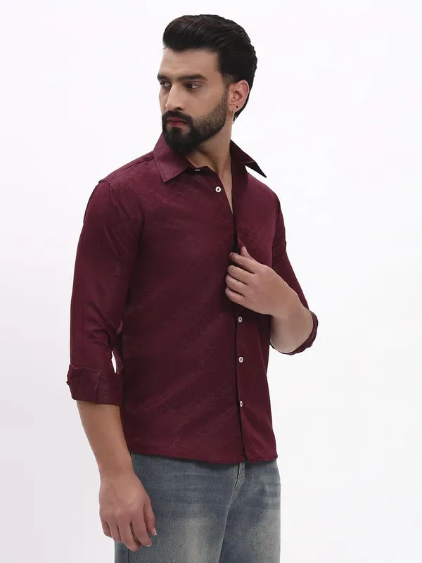 Men_Checkered_Formal_Maroon_Shirt
