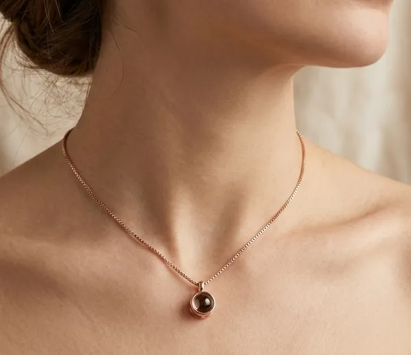 Rose_Gold_Projection_Photo_Pendant_Necklace_With_Chain
