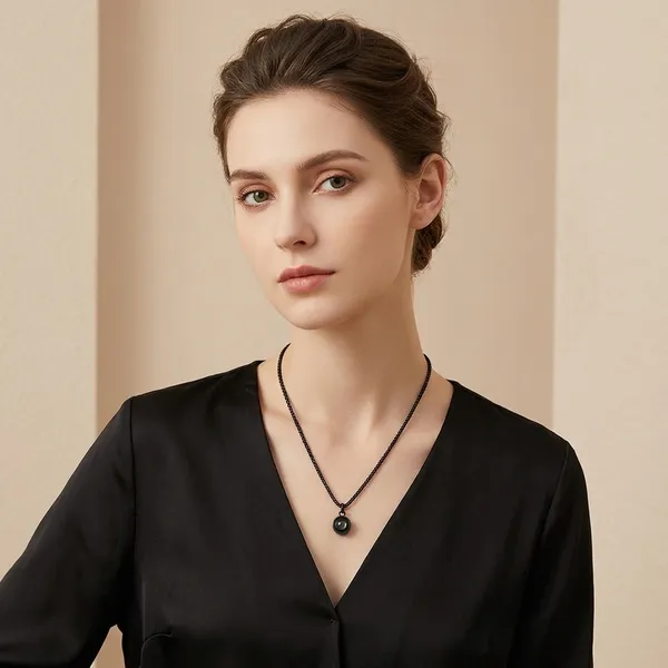 Black_Metal_Chain_Necklace_With_Round_Stone_Pendant