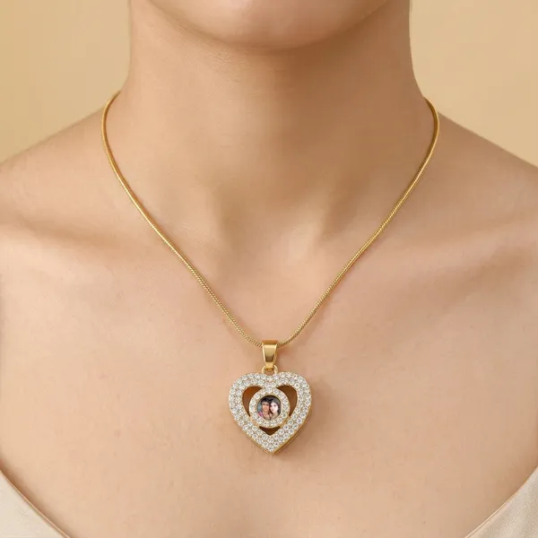 Gold_Plated_Heart_Photo_Locket_Pendant_With_Chain