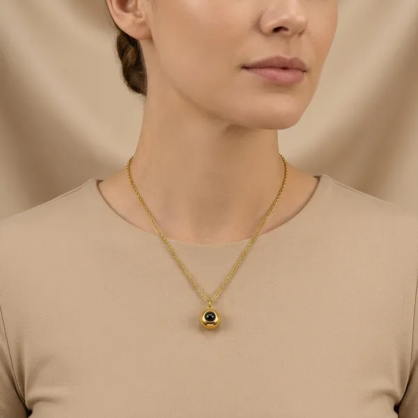 Gold_Plated_Black_Stone_Pendant_Necklace_For_Women