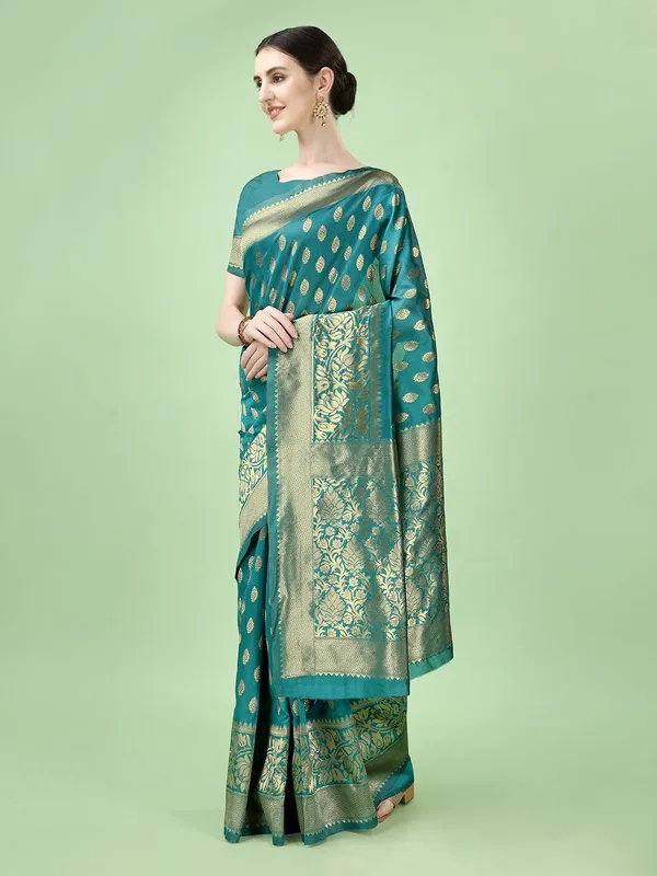 Leelavati_Woven_Kanjivaram_Pure_Silk_Jacquard_Saree_Light_Blue