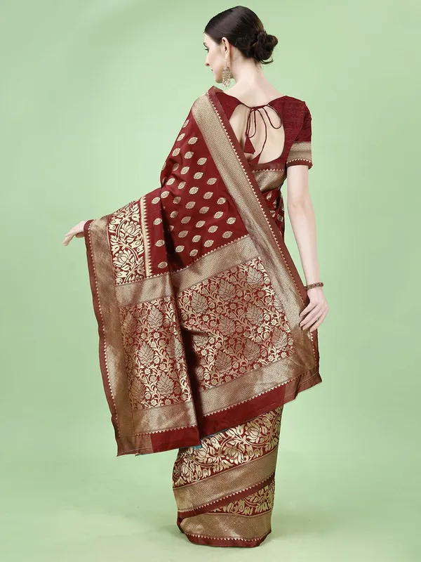 Leelavati_Woven_Self_Design_Kanjivaram_Pure_Silk_Jacquard_Saree_Red