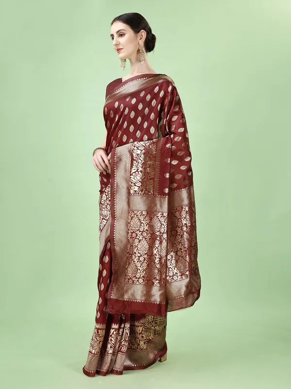 Leelavati_Woven_Self_Design_Kanjivaram_Pure_Silk_Jacquard_Saree_Red