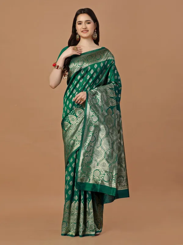 Leelavati_Self_Design_Kanjivaram_Pure_Silk_Jacquard_Saree_Green