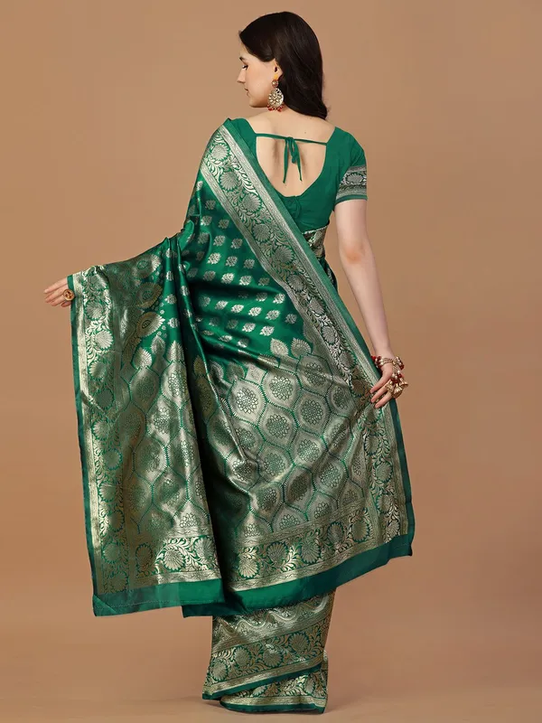 Leelavati_Self_Design_Kanjivaram_Pure_Silk_Jacquard_Saree_Green