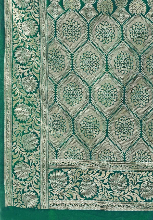 Leelavati_Self_Design_Kanjivaram_Pure_Silk_Jacquard_Saree_Green