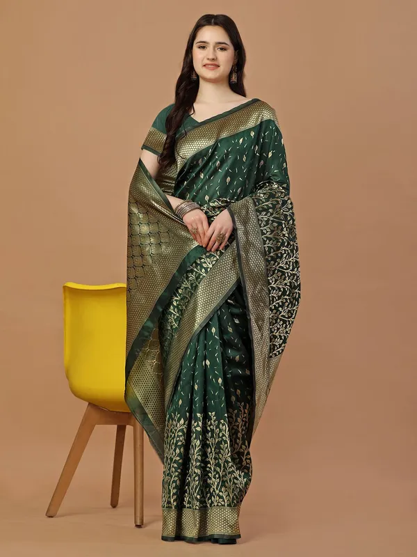 Leelavati_Self_Design_Kanjivaram_Pure_Silk_Jacquard_Saree_Green