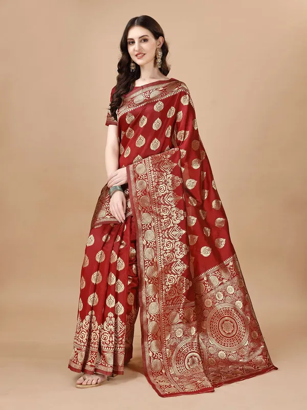 Leelavati_Woven_Self_Design_Kanjivaram_Pure_Silk_Jacquard_Saree_Red