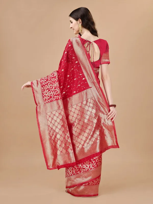 Leelavati_Woven_Kanjivaram_Pure_Silk_Jacquard_Saree_Red