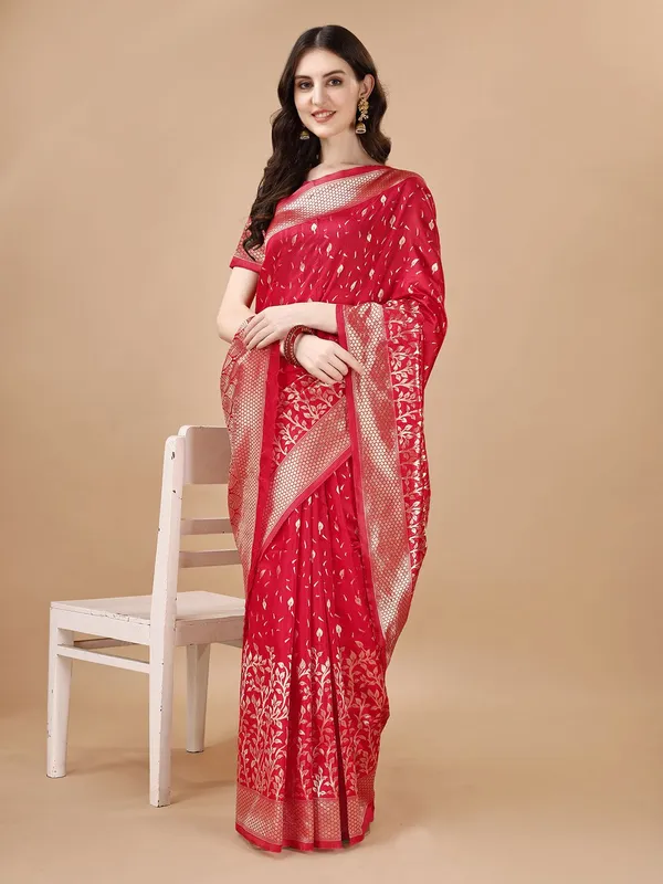 Leelavati_Woven_Kanjivaram_Pure_Silk_Jacquard_Saree_Red