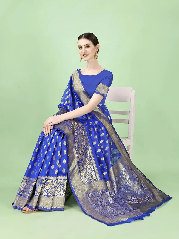Leelavati_Woven_Kanjivaram_Pure_Silk_Jacquard_Saree_Blue