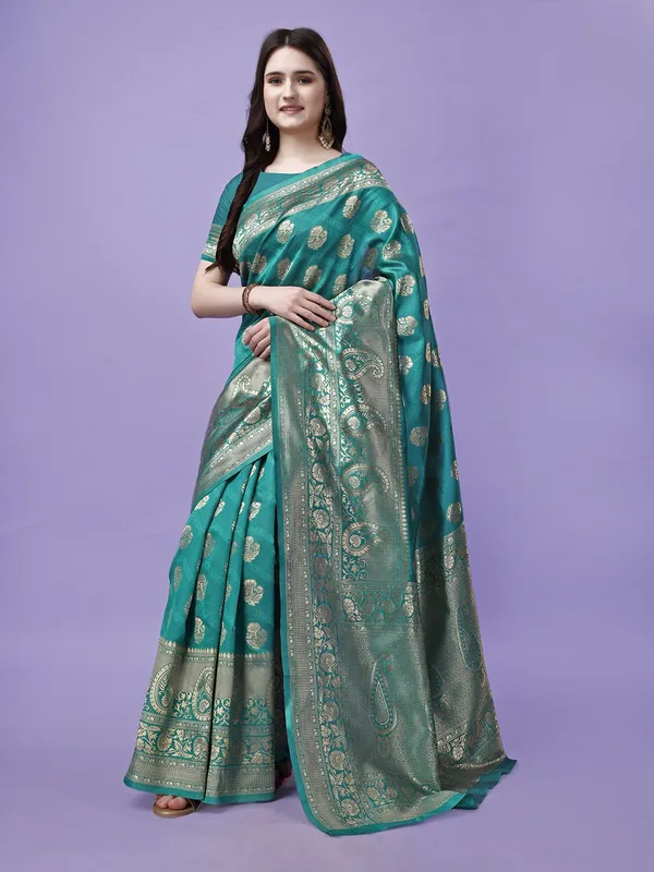 Leelavati_Woven_Kanjivaram_Pure_Silk_Jacquard_Saree_Light_Green