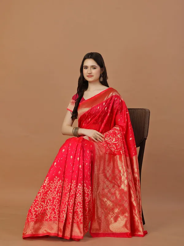 Leelavati_Woven_Self_Design_Kanjivaram_Pure_Silk_Jacquard_Saree_Red