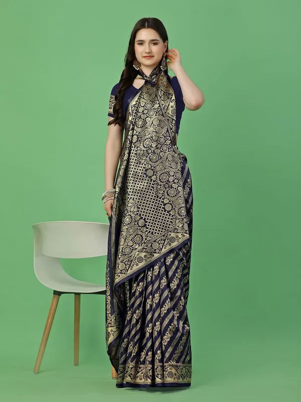 Leelavati_Self_Design_Kanjivaram_Pure_Silk_Jacquard_Saree_Dark_Blue