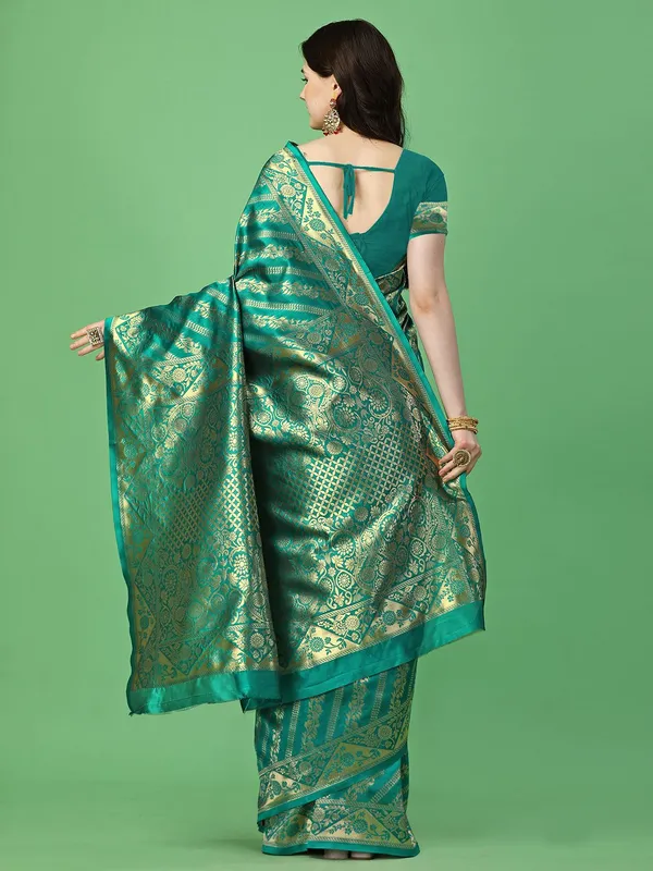 Leelavati_Self_Design_Kanjivaram_Pure_Silk_Jacquard_Saree_Light_Green