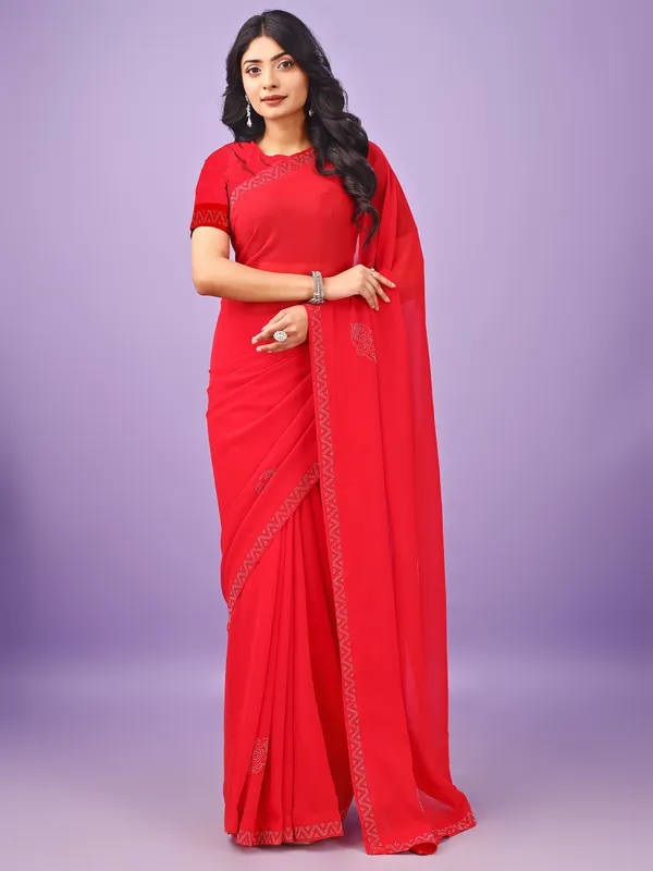 Leelavati_Embellished_Bollywood_Chiffon_Saree_Red