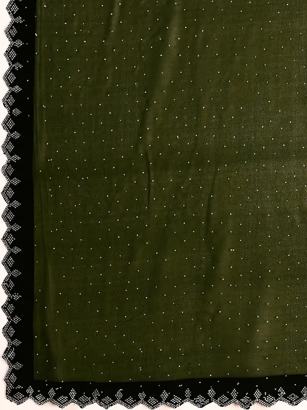 Leelavati_Embellished_Bollywood_Chiffon_Saree_Green