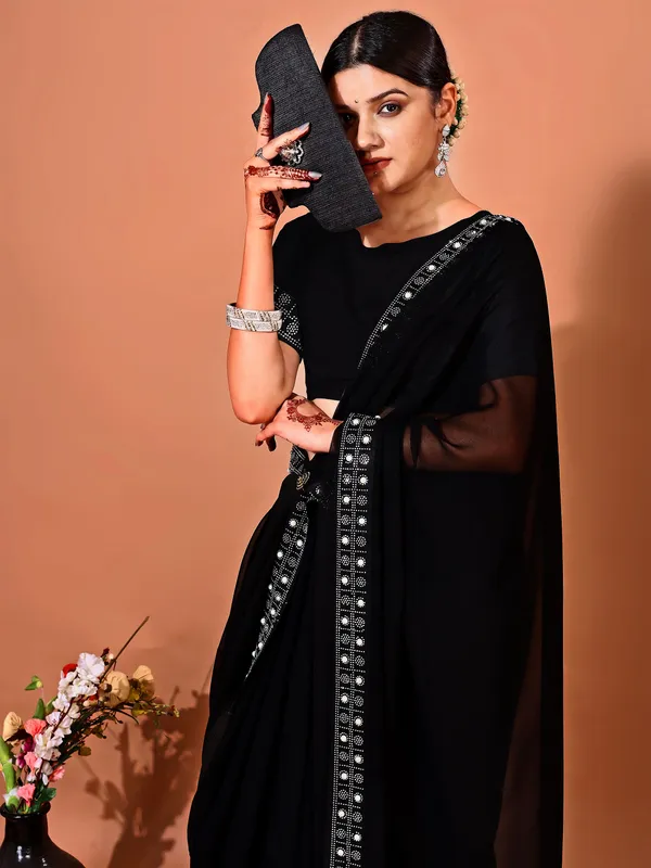 Leelavati_Embroidered_Embellished_Bollywood_Georgette_Saree_Black