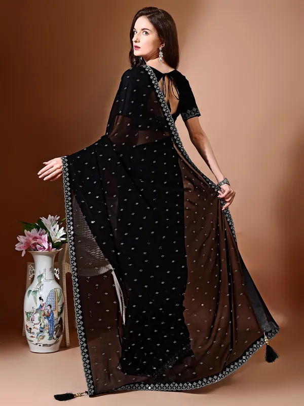 Leelavati_Embellished_Bollywood_Chiffon_Saree_Black
