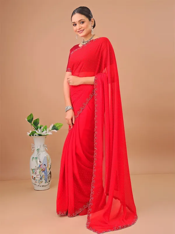 Leelavati_Embellished_Bollywood_Chiffon_Saree_Red