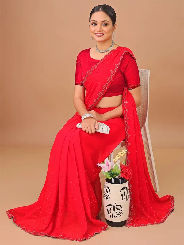 Leelavati_Embellished_Bollywood_Chiffon_Saree_Red