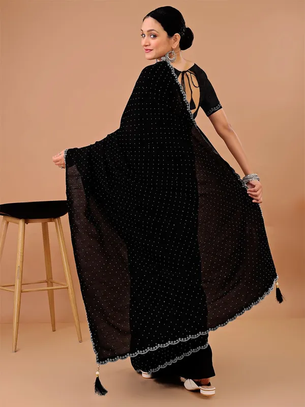 Leelavati_Embellished_Banarasi_Organza_Saree_Black