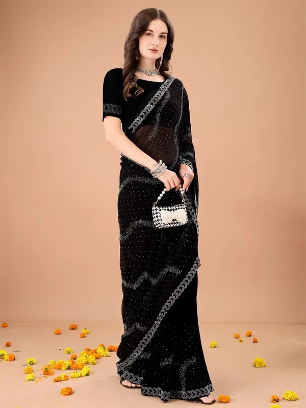 Leelavati_Embroidered_Embellished_Bollywood_Georgette_Saree_Black