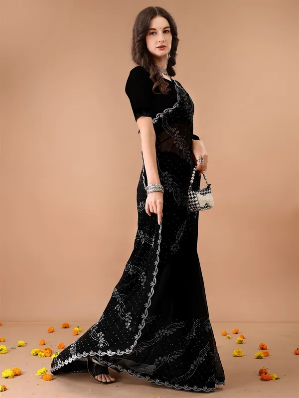 Leelavati_Embroidered_Embellished_Bollywood_Georgette_Saree_Black