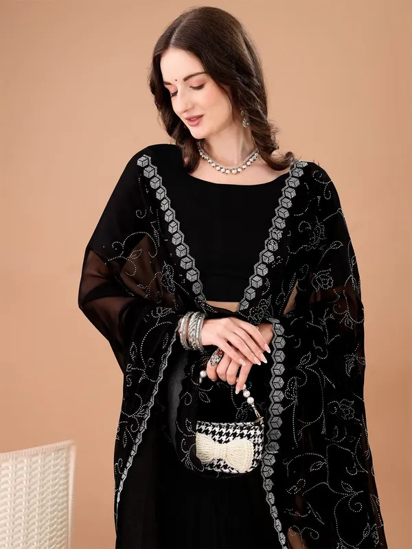 Leelavati_Embroidered_Embellished_Bollywood_Georgette_Saree_Black